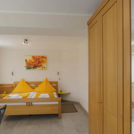 Vendégház Gaestehaus Marietta 4*