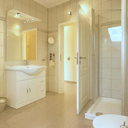 Gaestehaus Marietta Pensjonat 4*